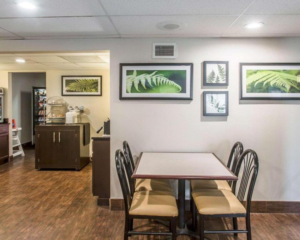 Rodeway Inn Powell Extérieur photo